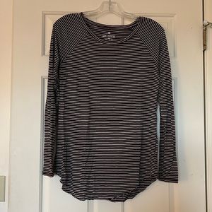 American Eagle maroon striped shirt